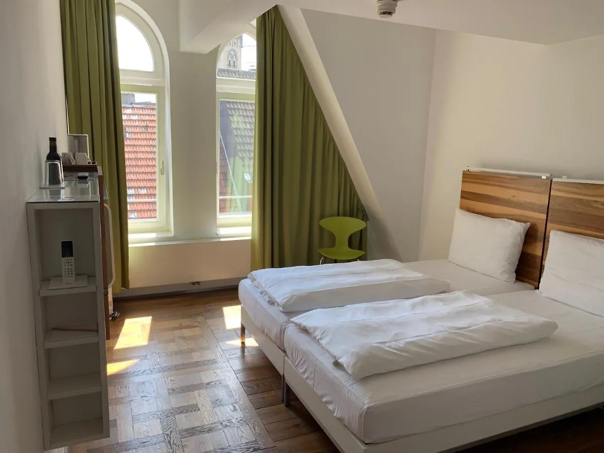 HOPPER Hotel St. Josef Köln 4*,