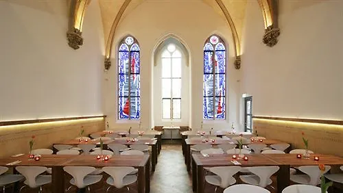 HOPPER Hotel St. Josef Köln